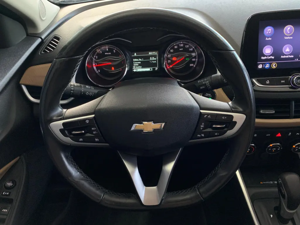 CHEVROLET Onix Hatch - Foto