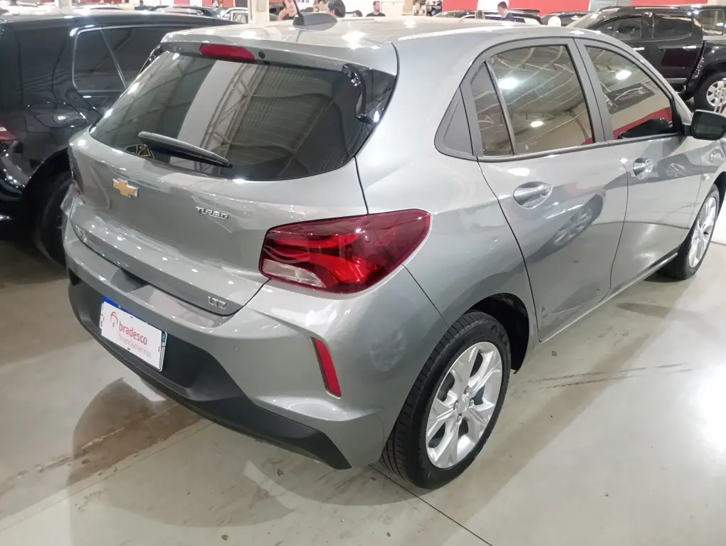 CHEVROLET Onix Hatch - Miniatura