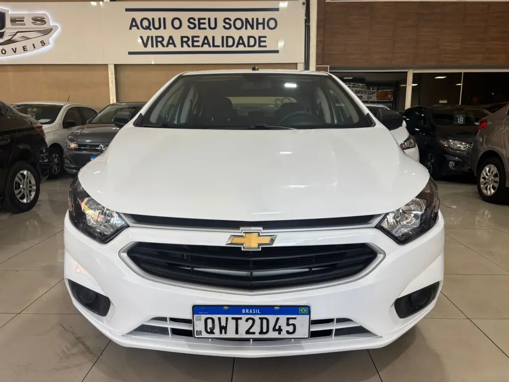 CHEVROLET Onix Hatch - Foto