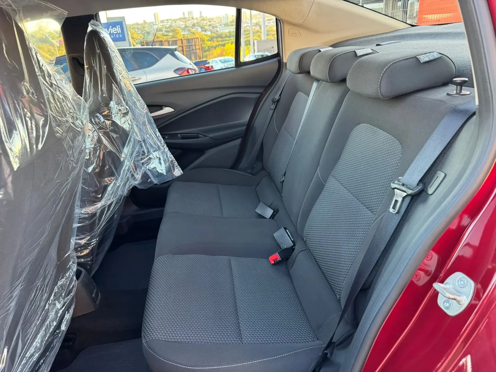 CHEVROLET Onix Hatch - Foto