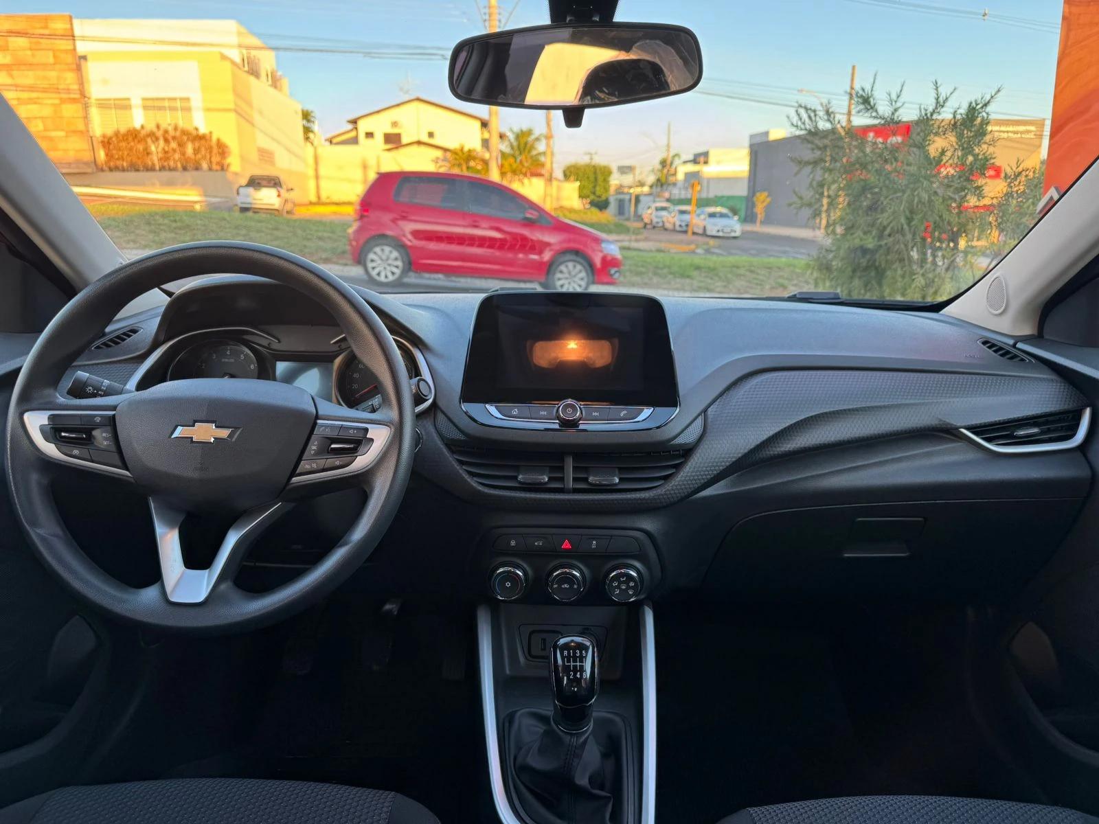 CHEVROLET Onix Hatch - Foto