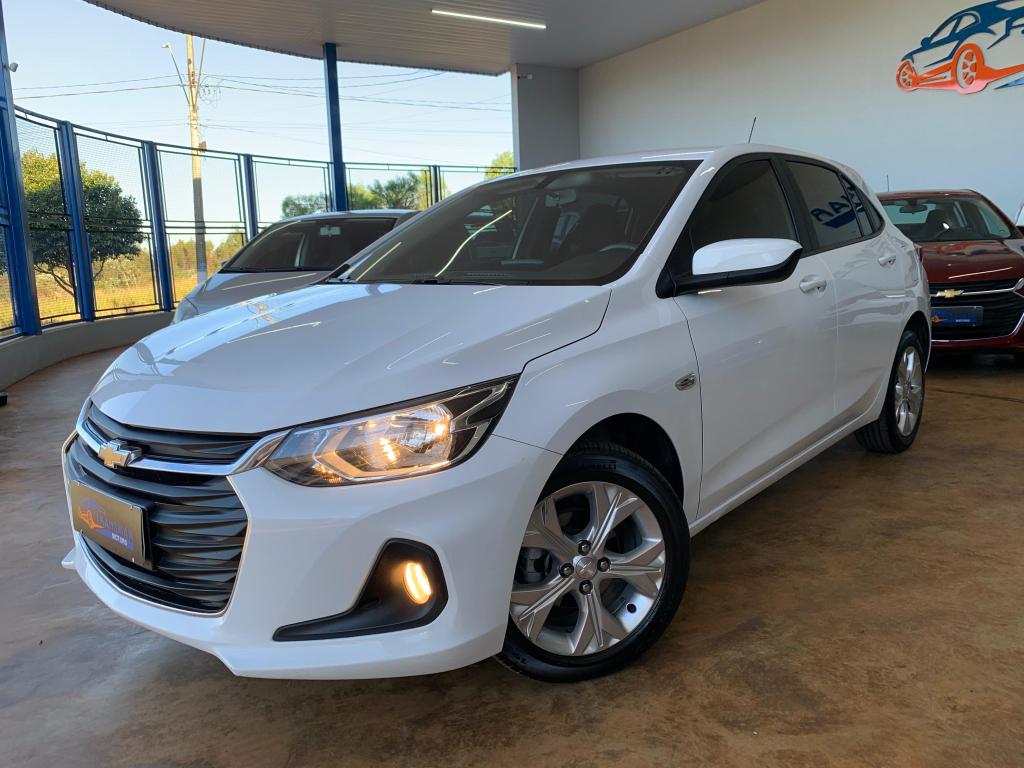 CHEVROLET Onix Hatch - Foto