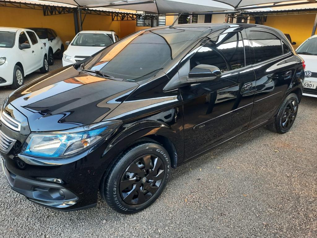 CHEVROLET Onix Hatch