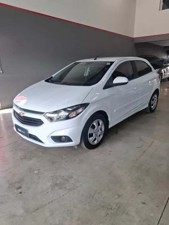 CHEVROLET Onix Hatch