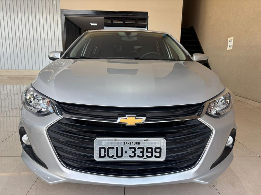 CHEVROLET Onix Hatch - Foto