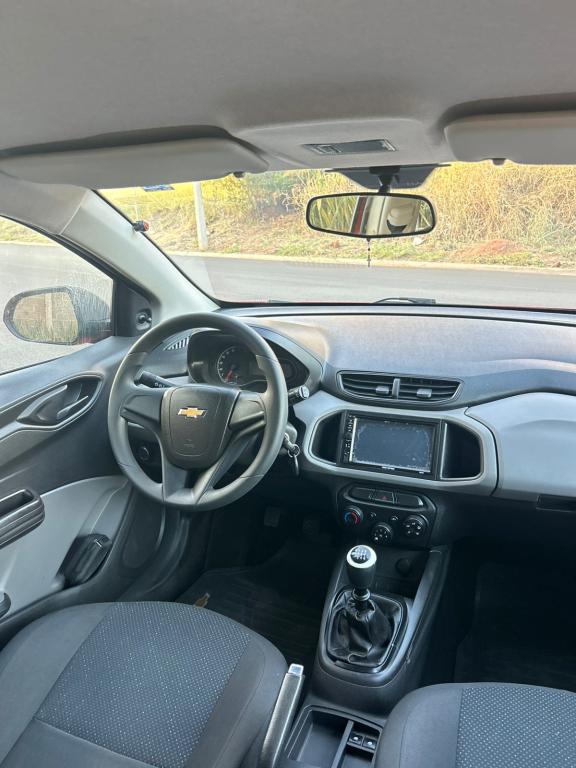 CHEVROLET Onix Hatch - Foto