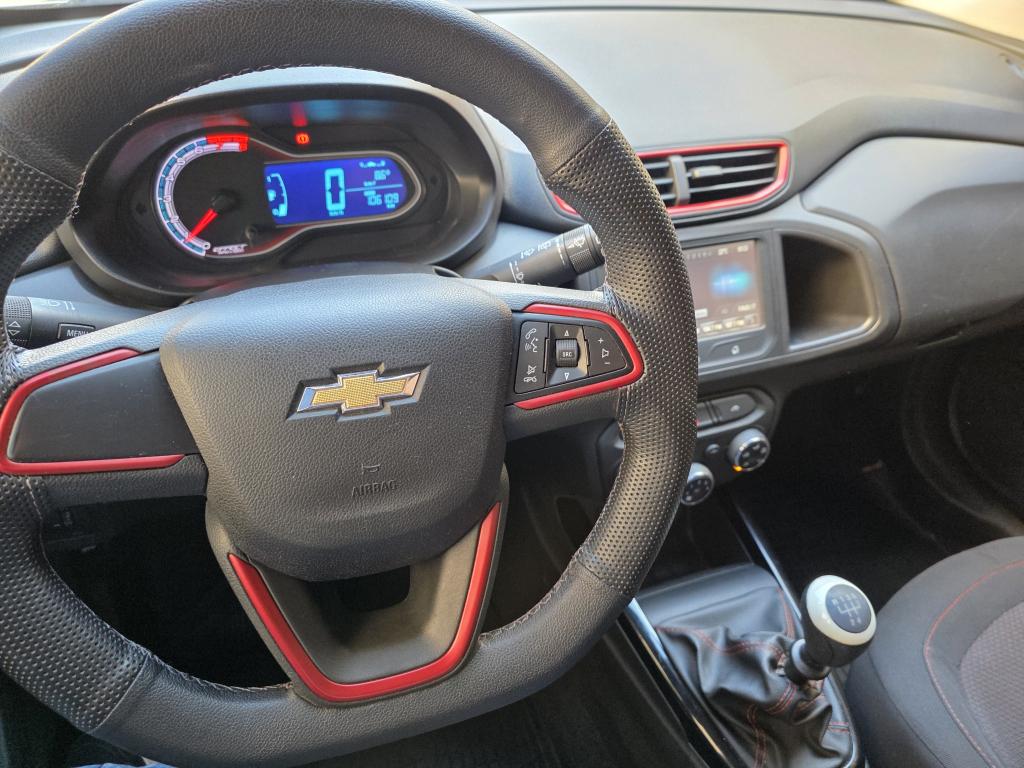 CHEVROLET Onix Hatch - Foto