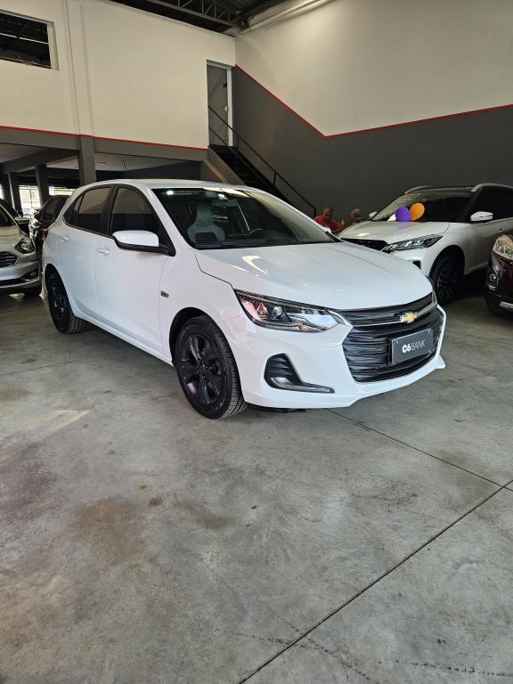 CHEVROLET Onix Hatch - Foto