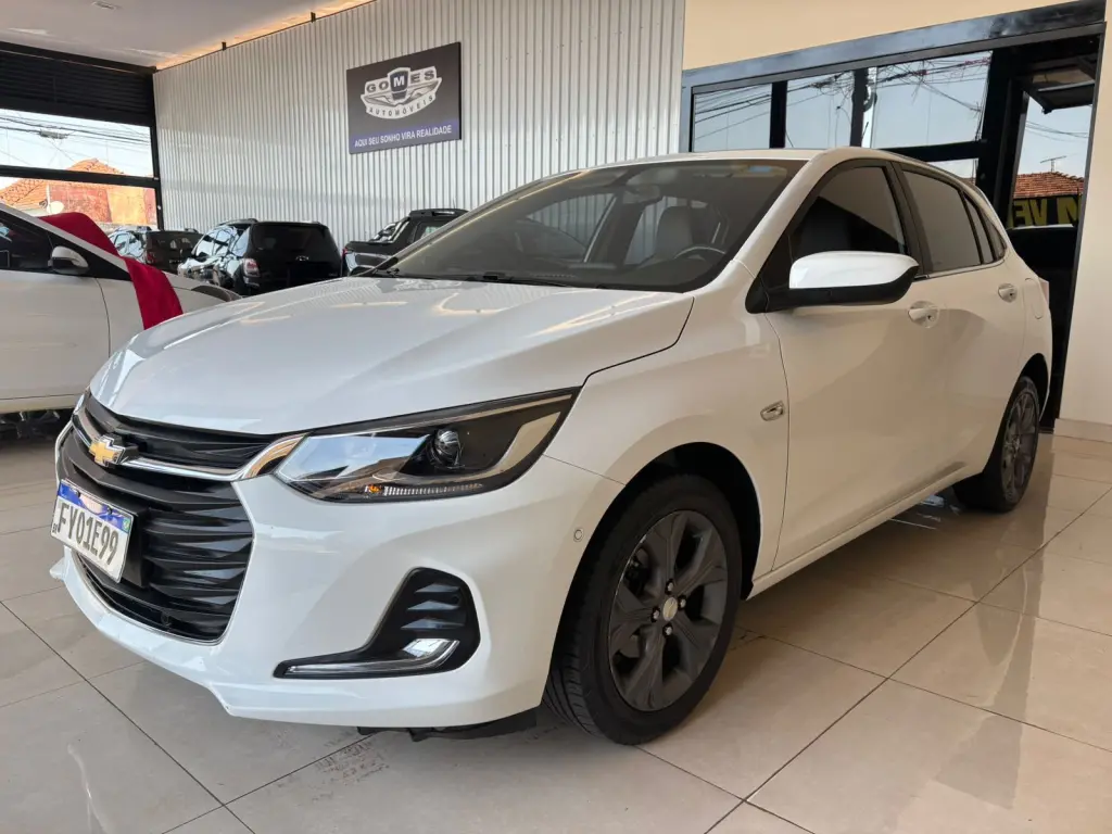 CHEVROLET Onix Hatch - Miniatura