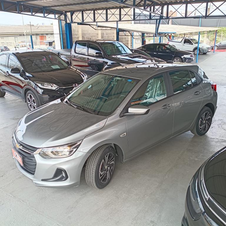 CHEVROLET Onix Hatch - Foto