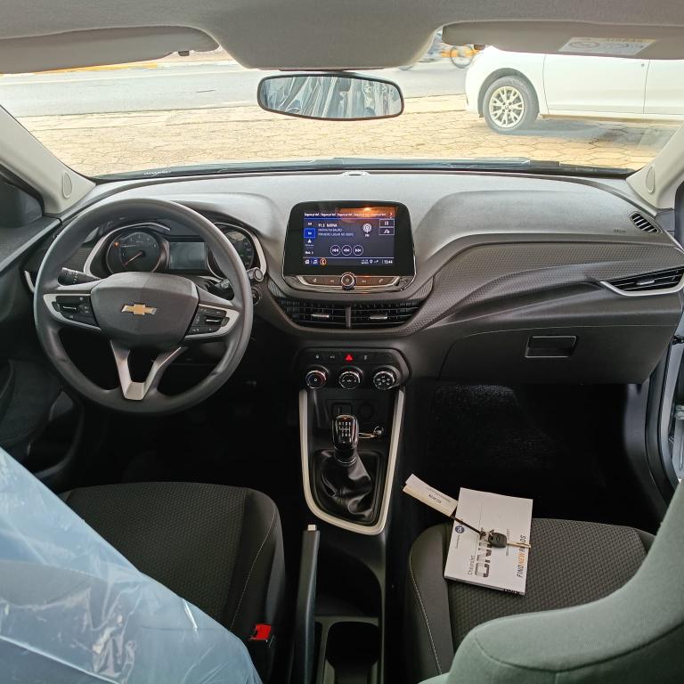 CHEVROLET Onix Hatch - Foto