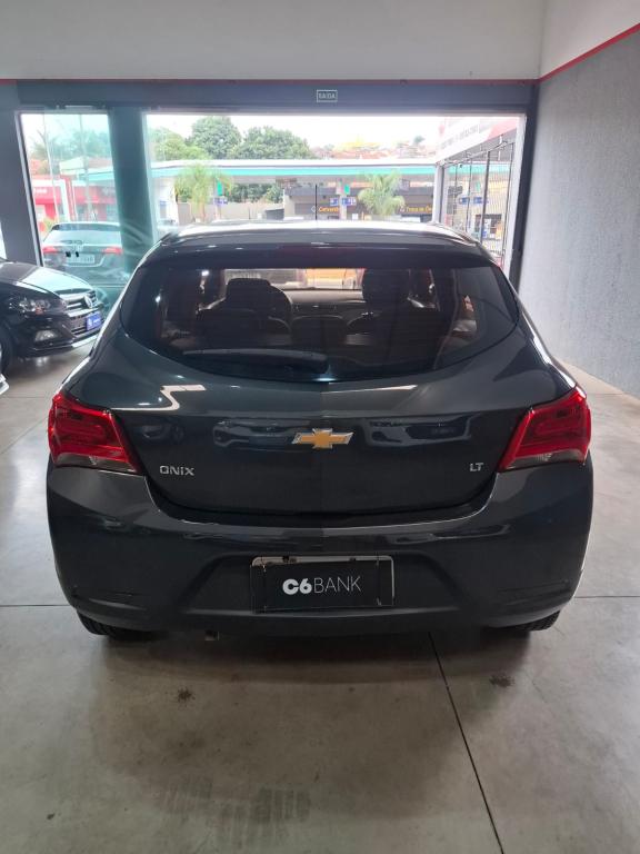 CHEVROLET Onix Hatch - Miniatura