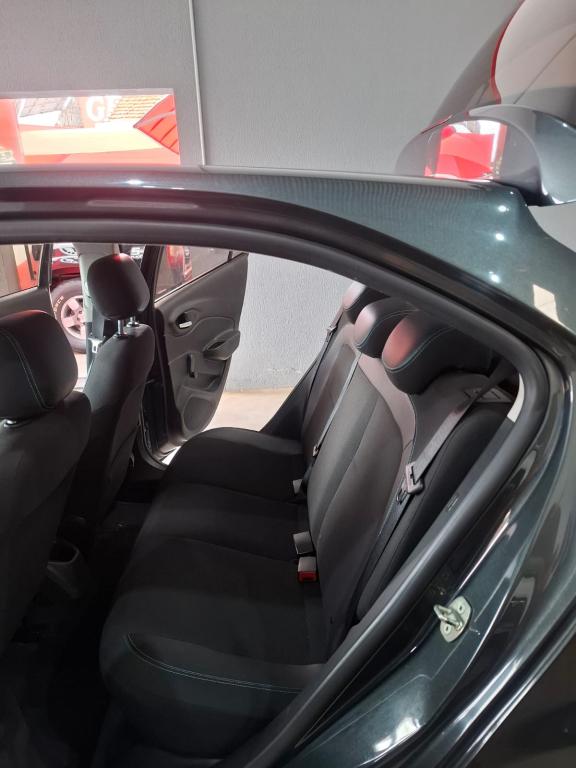 CHEVROLET Onix Hatch - Miniatura