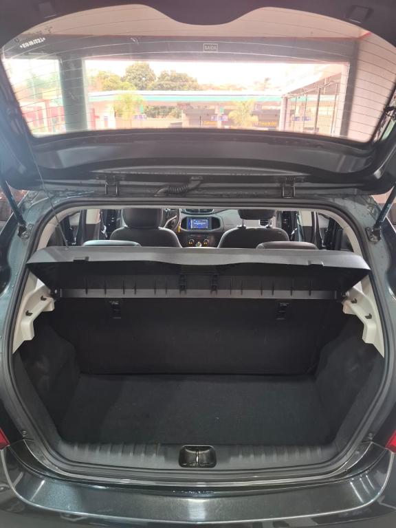 CHEVROLET Onix Hatch - Miniatura