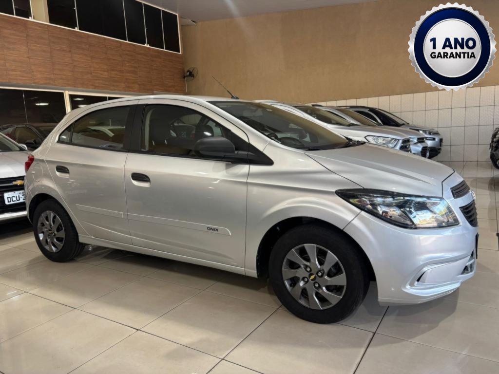 CHEVROLET Onix Hatch
