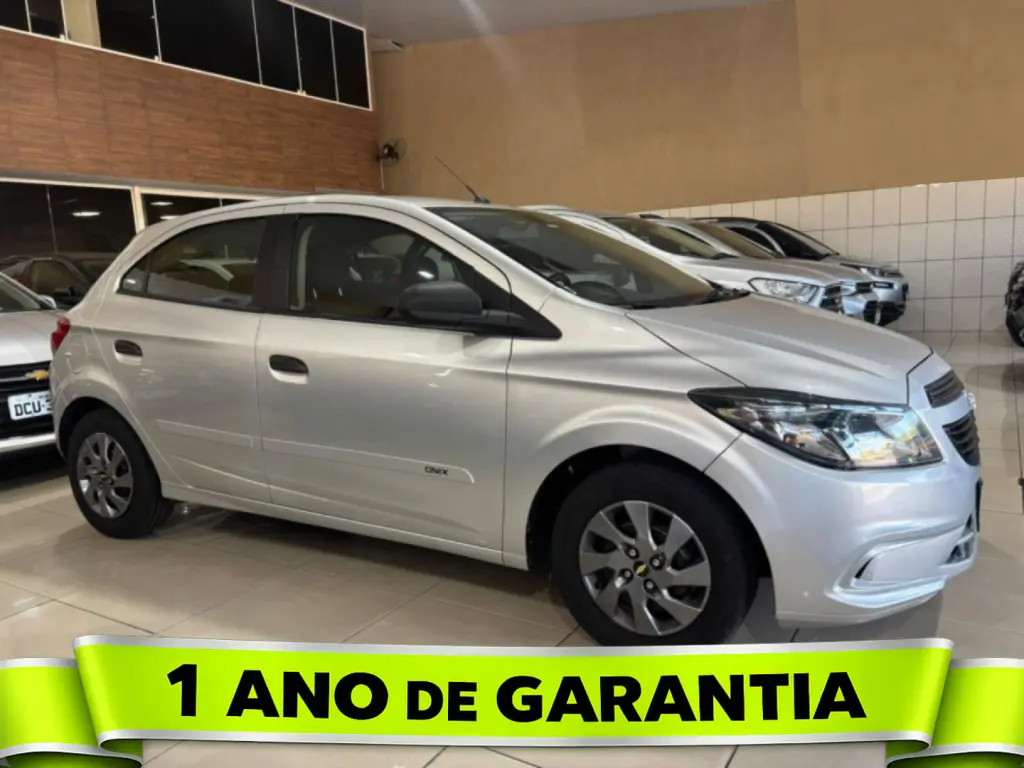 CHEVROLET Onix Hatch
