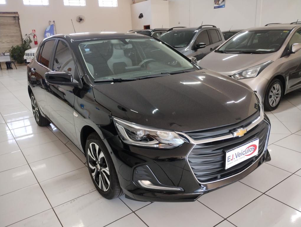 CHEVROLET Onix Hatch - Foto