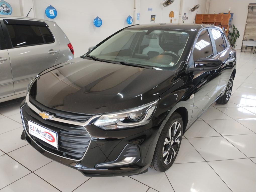 CHEVROLET Onix Hatch - Foto