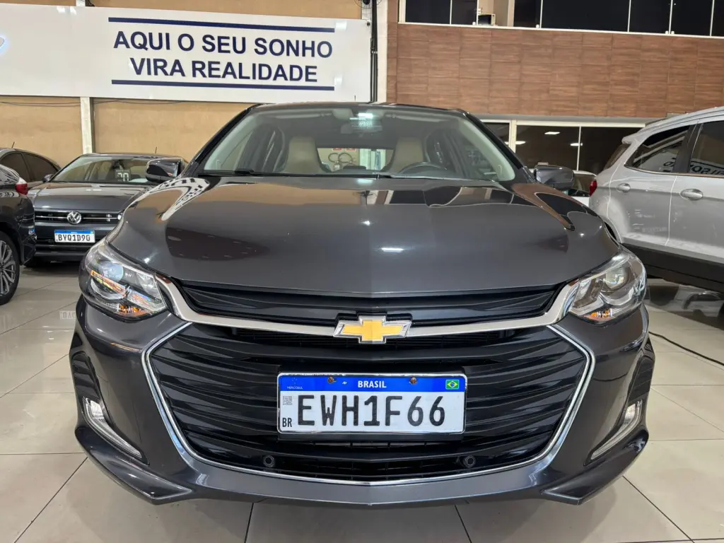 CHEVROLET Onix Hatch - Foto