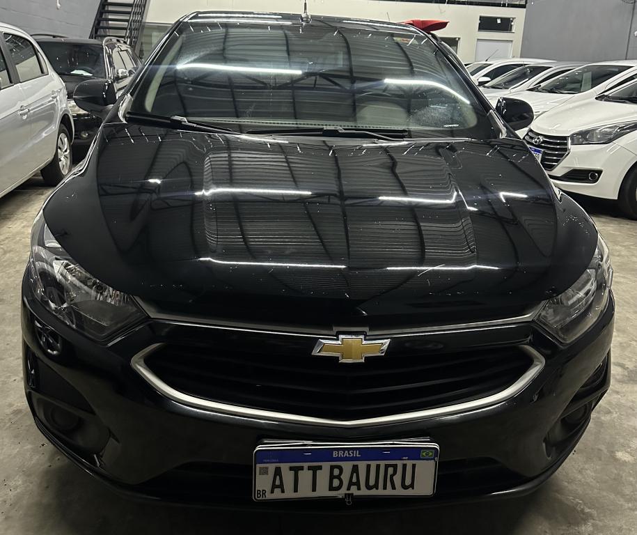 CHEVROLET Onix Hatch - Foto