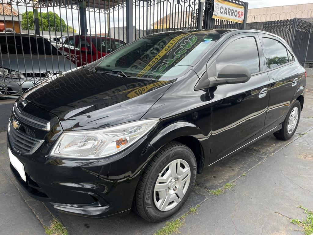 CHEVROLET Onix Hatch - Foto