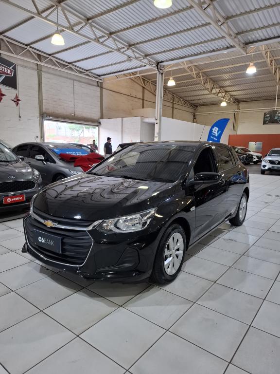 CHEVROLET Onix Hatch - Foto