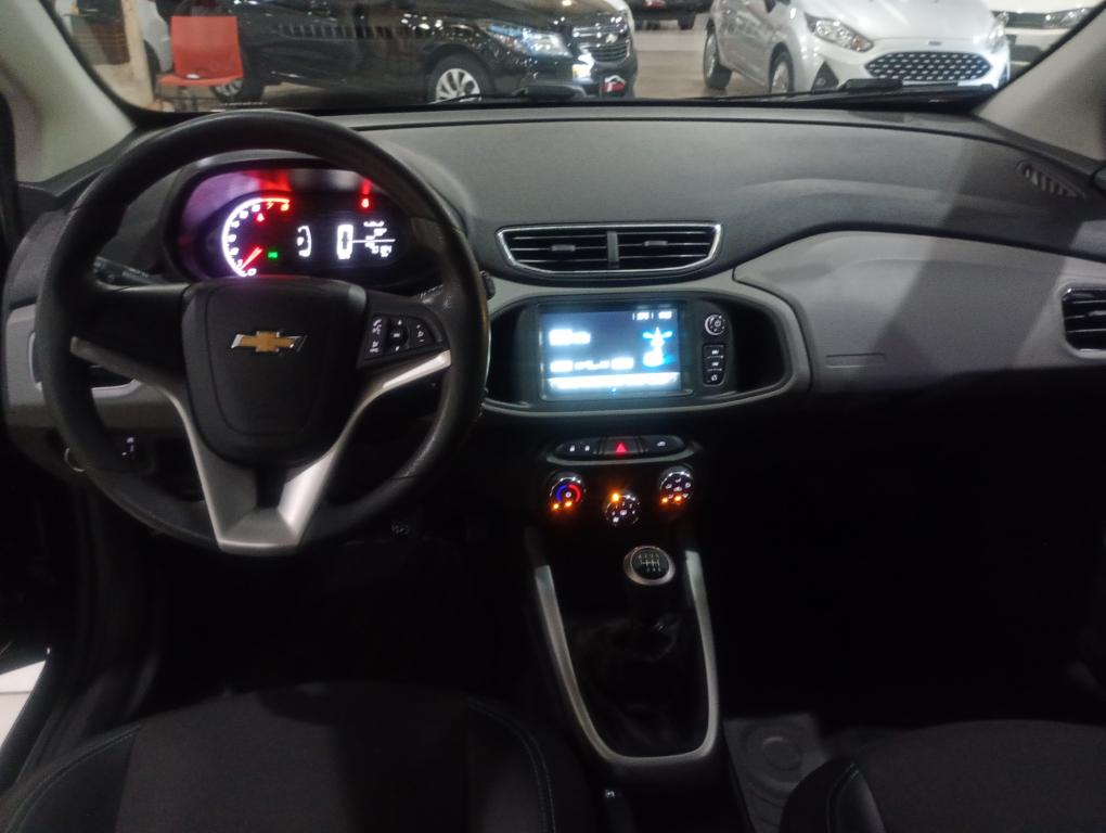 CHEVROLET Onix Hatch - Foto