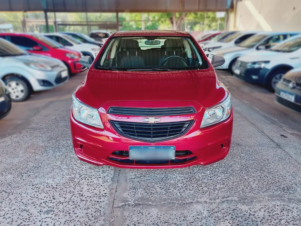 CHEVROLET Onix Hatch - Foto