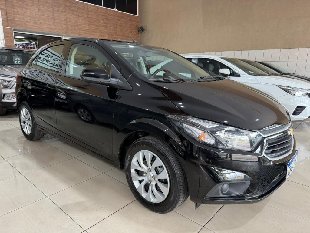 CHEVROLET Onix Hatch