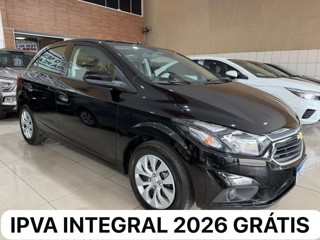 CHEVROLET Onix Hatch - Foto