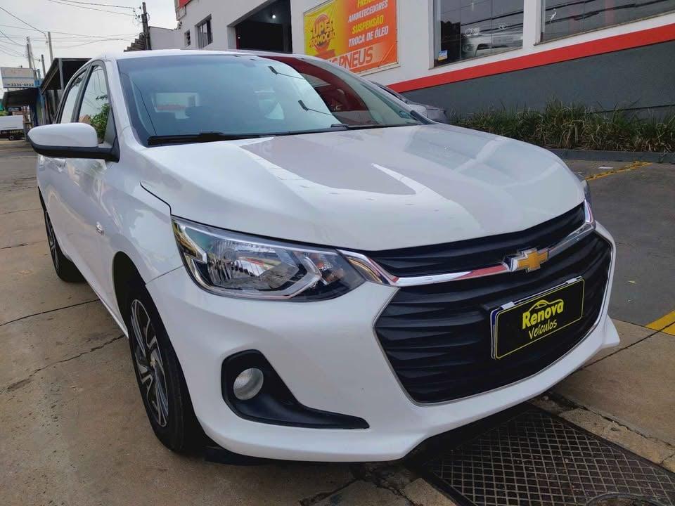 CHEVROLET Onix Hatch - Foto