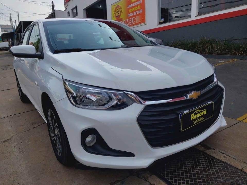 CHEVROLET Onix Hatch - Foto