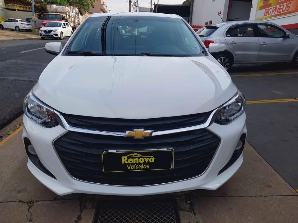 CHEVROLET Onix Hatch - Foto