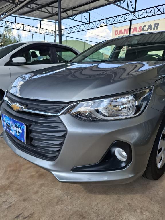 CHEVROLET Onix Hatch - Foto