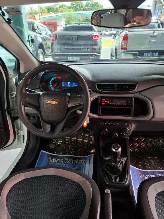 CHEVROLET Onix Hatch - Foto