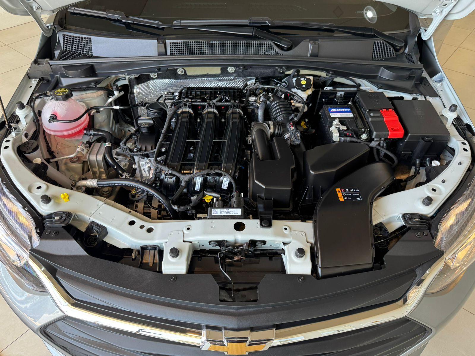 CHEVROLET Onix Hatch - Foto