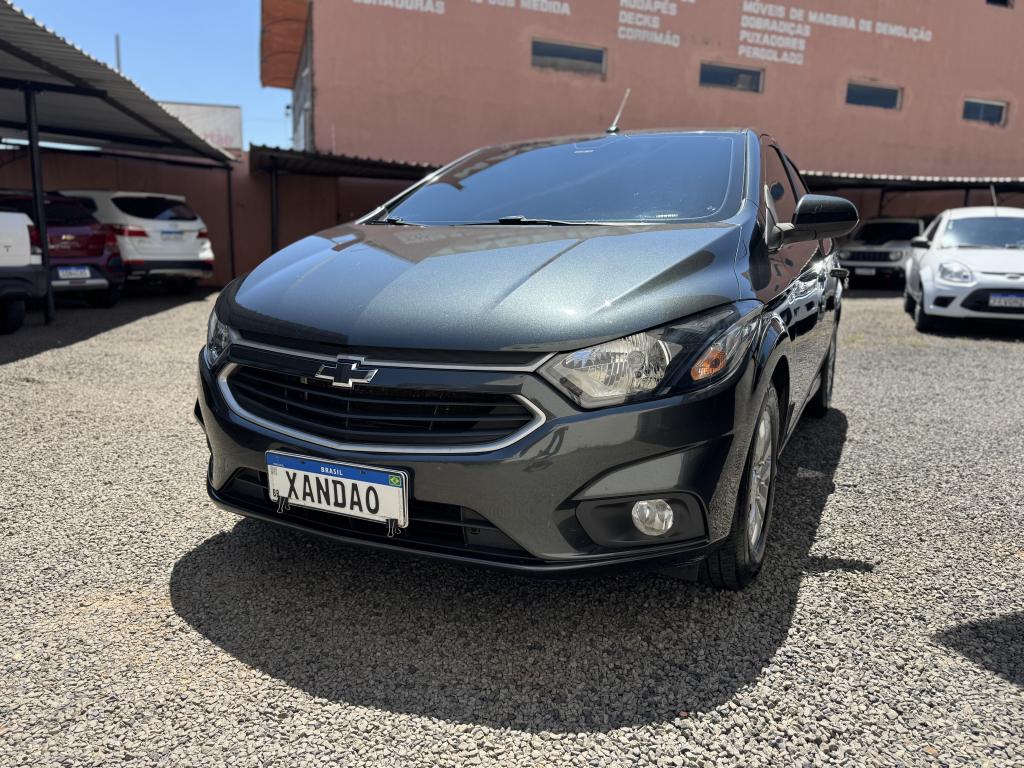 CHEVROLET Onix Hatch - Foto
