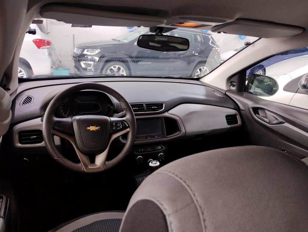 CHEVROLET Onix Hatch - Foto