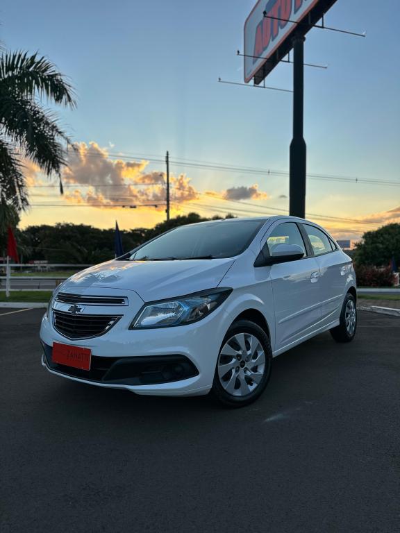 CHEVROLET Onix Hatch