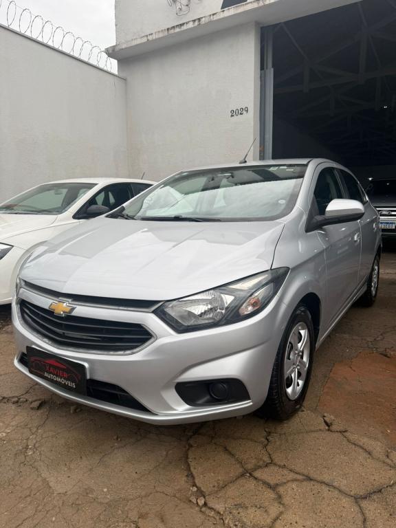 CHEVROLET Onix Hatch