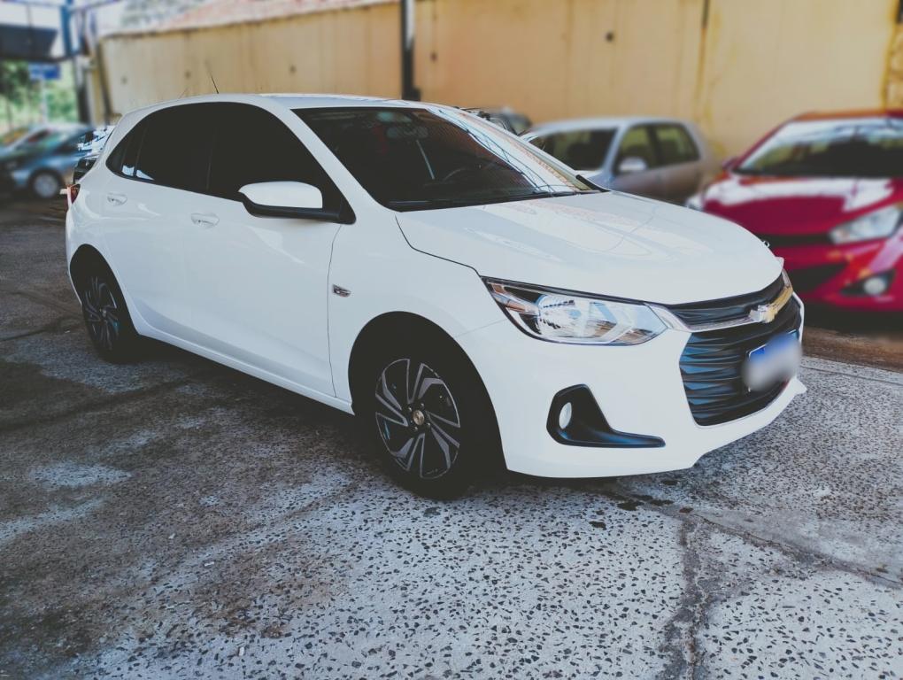 CHEVROLET Onix Hatch - Foto