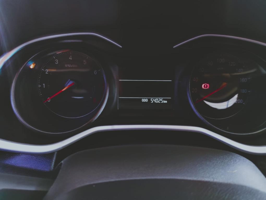 CHEVROLET Onix Hatch - Foto