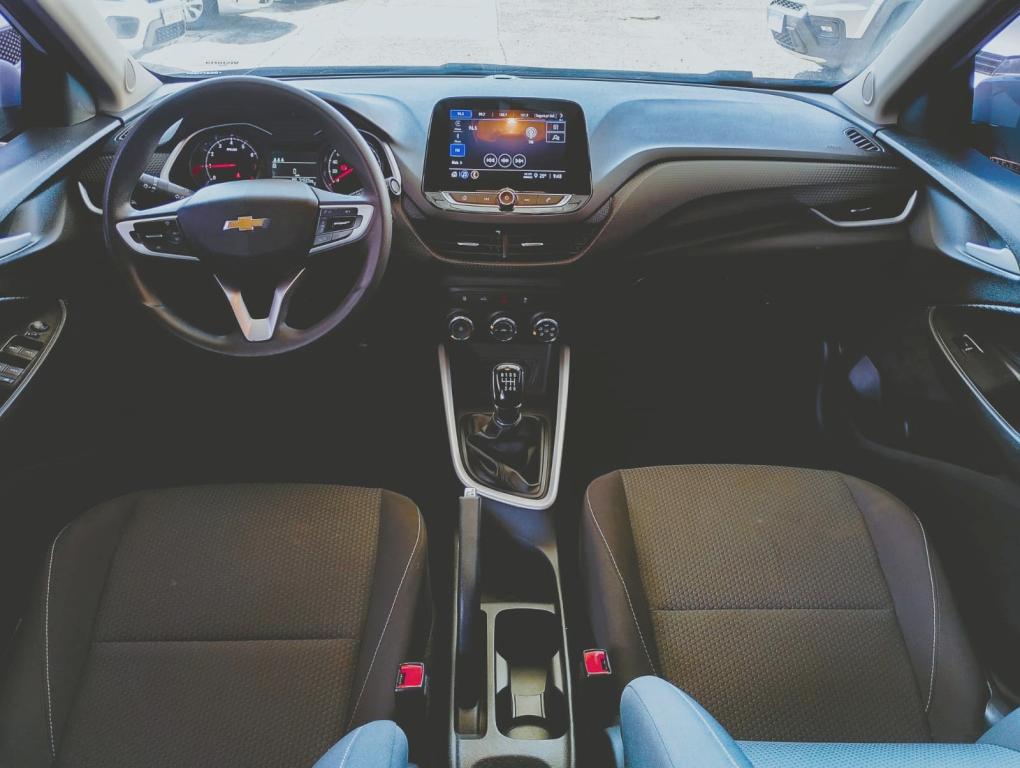 CHEVROLET Onix Hatch - Foto