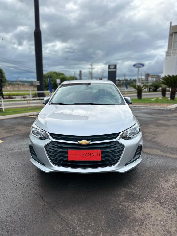 CHEVROLET Onix Hatch - Foto