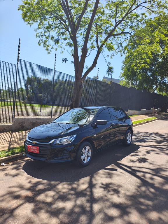 CHEVROLET Onix Hatch - Foto