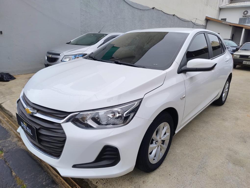 CHEVROLET Onix Hatch - Foto