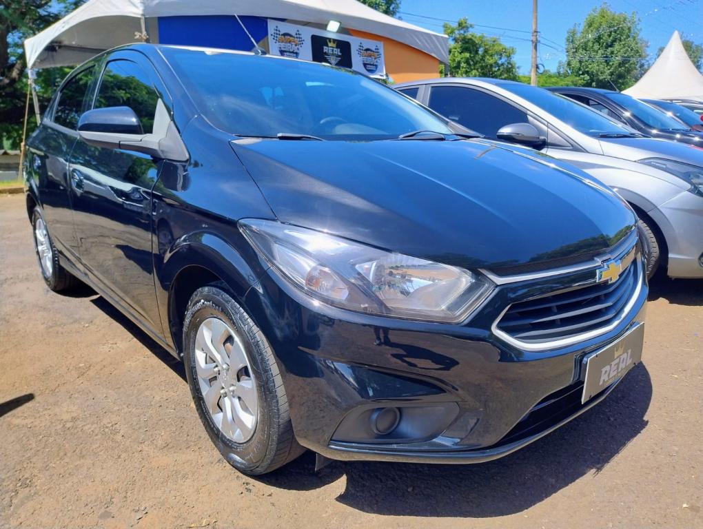 CHEVROLET Onix Hatch - Foto