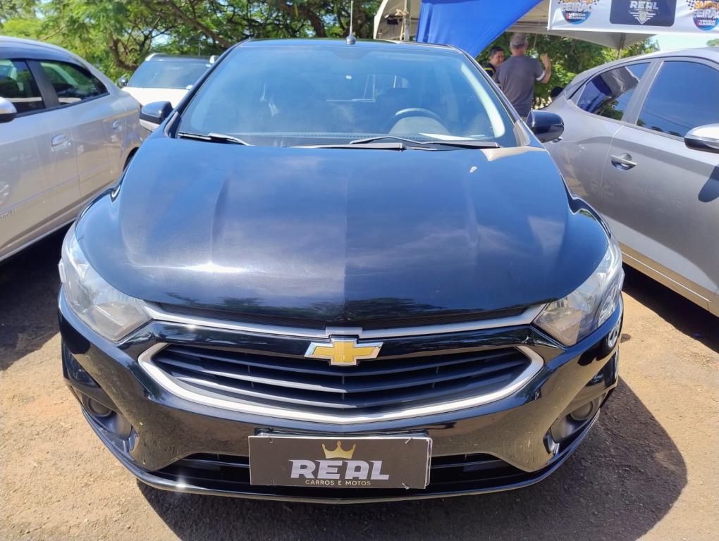 CHEVROLET Onix Hatch - Foto