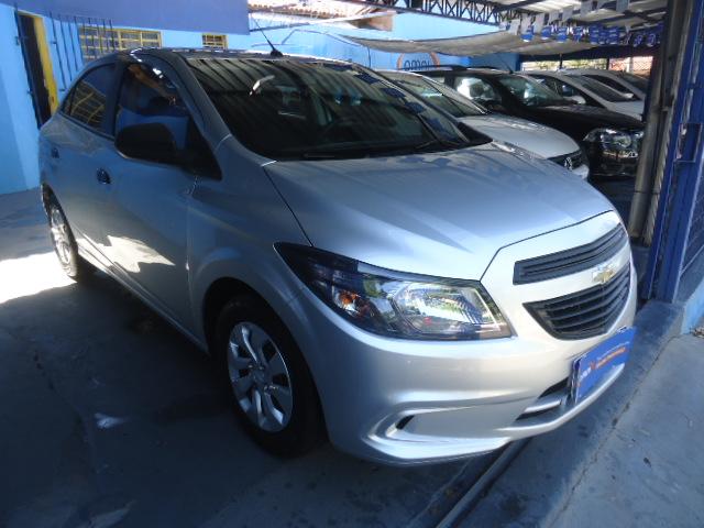 CHEVROLET Onix Hatch - Foto