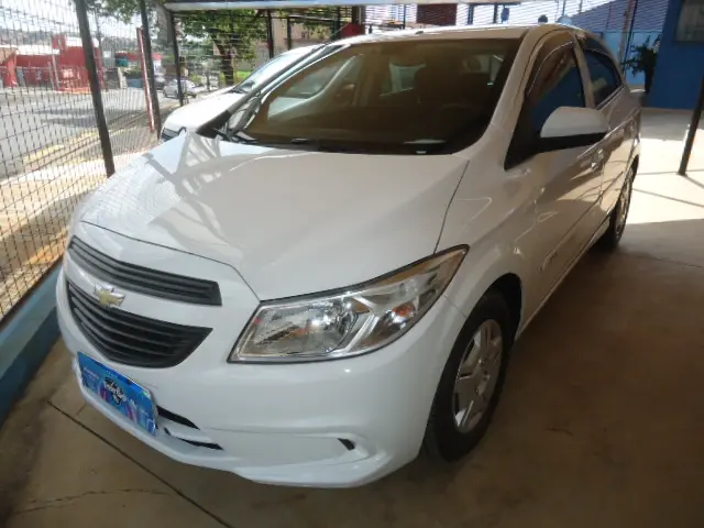 CHEVROLET Onix Hatch